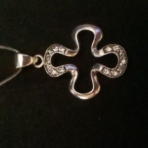 Vintage sterling silver flower with pave diamonds. 925 diamond cut box chain